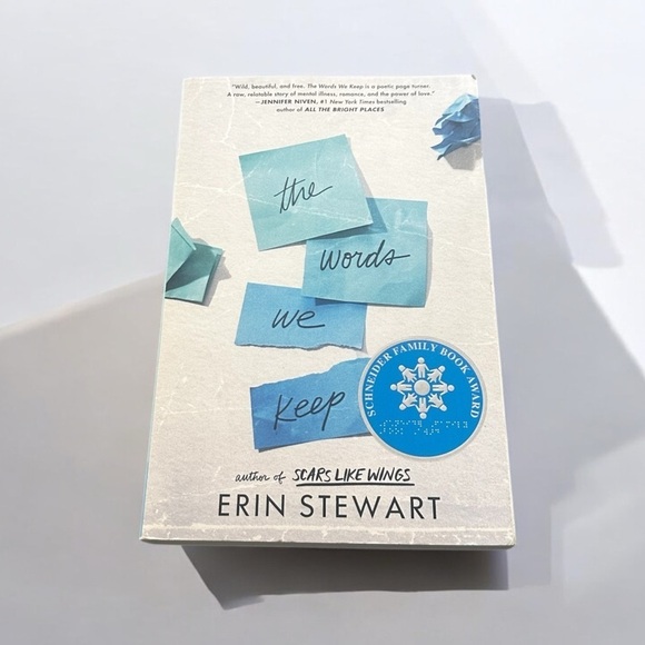 The Words We Keep by Erin Stewart - Picture 1 of 4
